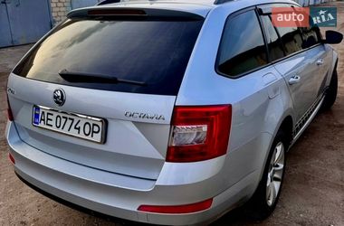 Універсал Skoda Octavia 2015 в Дніпрі