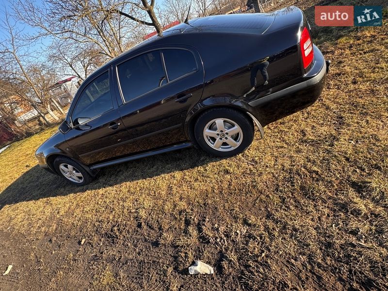 Лифтбек Skoda Octavia 2008 в Любаре