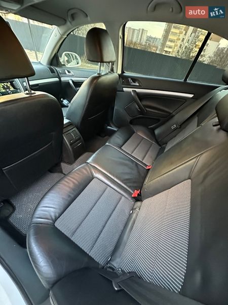 Лифтбек Skoda Octavia 2010 в Львове фото 8 Лифтбек Skoda Octavia 2010 в Львове