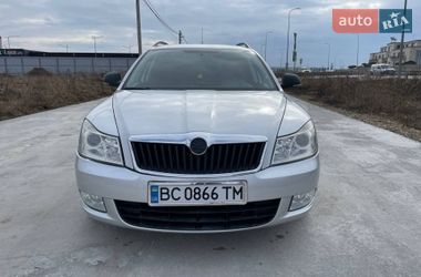 Универсал Skoda Octavia 2010 в Львове