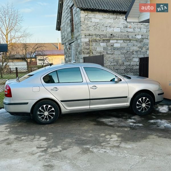 Лифтбек Skoda Octavia 2006 в Львове
