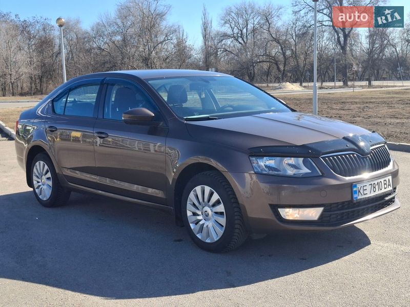 Лифтбек Skoda Octavia 2015 в Днепре