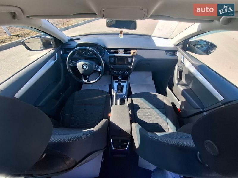 Лифтбек Skoda Octavia 2015 в Днепре