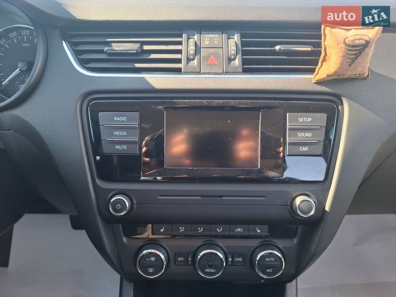 Лифтбек Skoda Octavia 2015 в Днепре