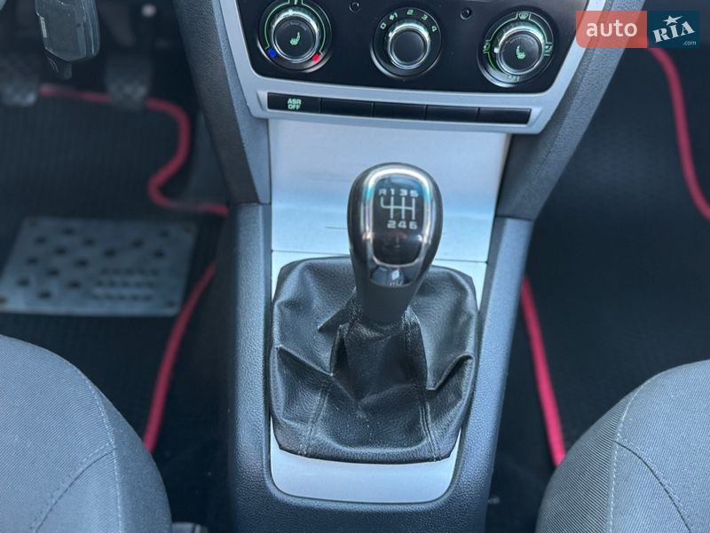 Лифтбек Skoda Octavia 2011 в Киеве