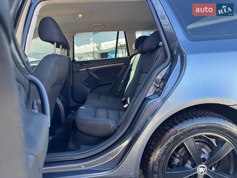 Универсал Skoda Octavia 2012 в Черновцах