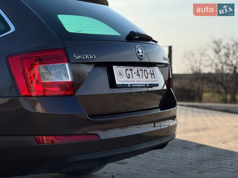 Универсал Skoda Octavia 2015 в Ровно