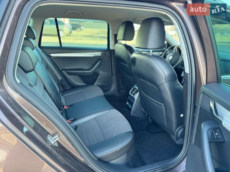 Универсал Skoda Octavia 2015 в Ровно