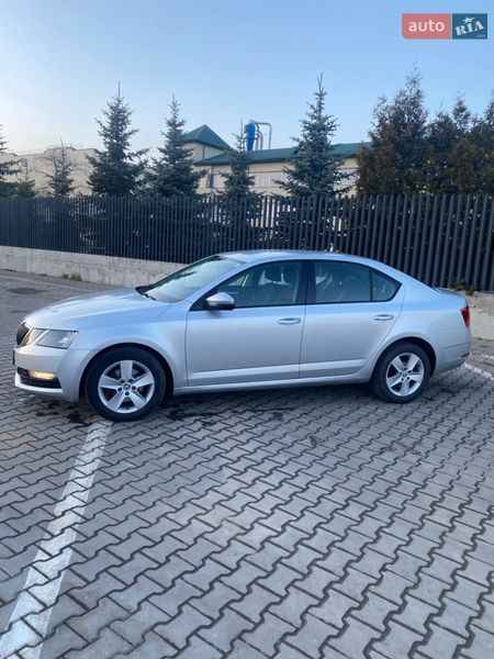 Лифтбек Skoda Octavia 2019 в Луцке