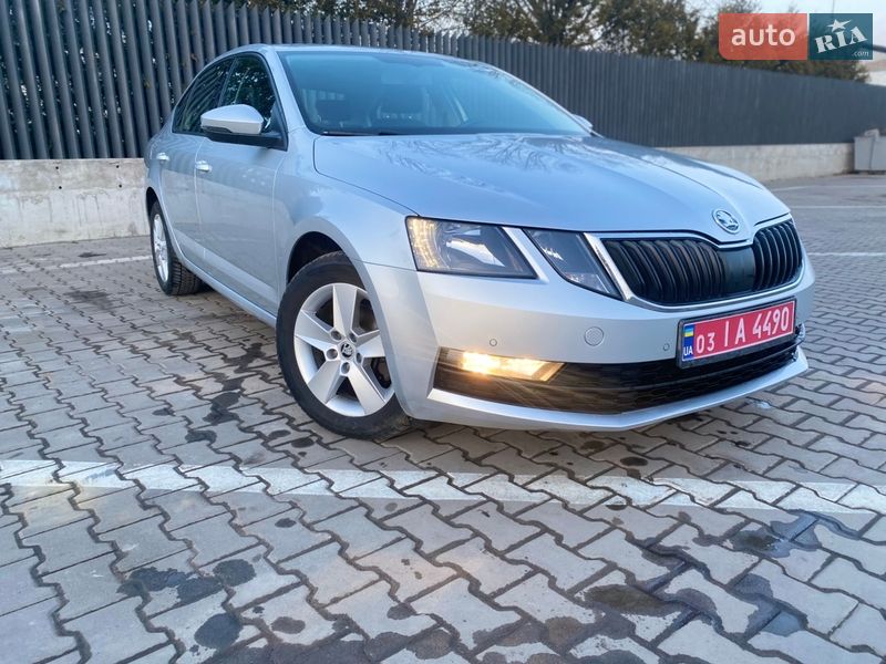Лифтбек Skoda Octavia 2019 в Луцке