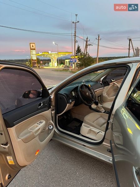 Лифтбек Skoda Octavia 2005 в Виноградове