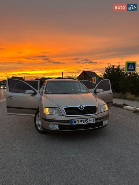 Лифтбек Skoda Octavia 2005 в Виноградове