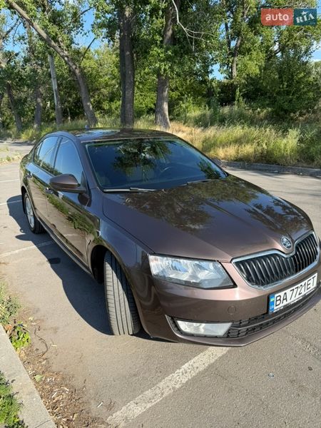 Лифтбек Skoda Octavia 2016 в Кропивницком