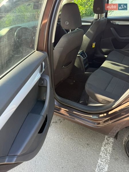 Лифтбек Skoda Octavia 2016 в Кропивницком