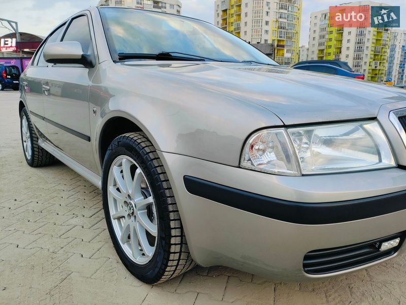 Лифтбек Skoda Octavia 2009 в Львове