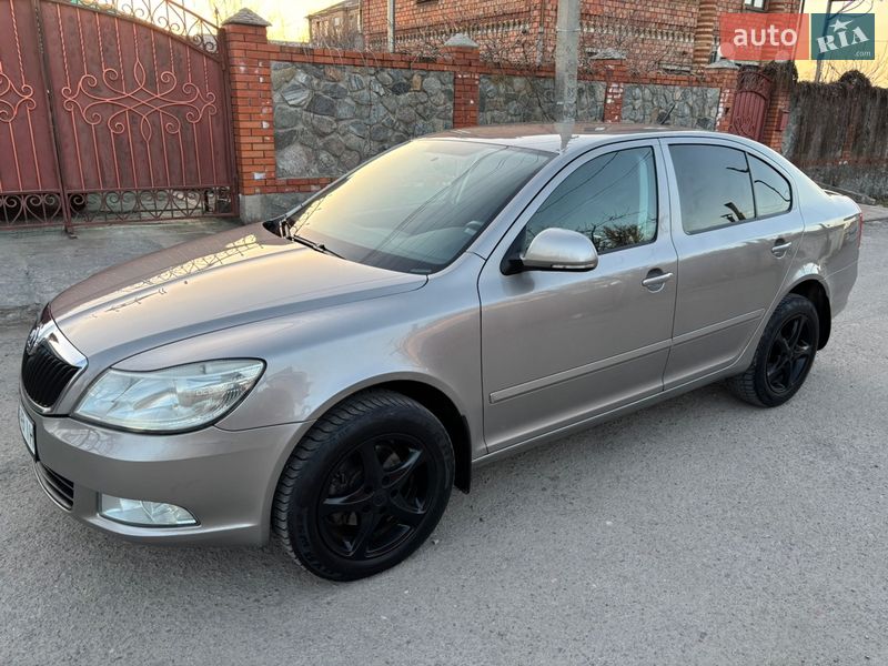 Лифтбек Skoda Octavia 2009 в Запорожье