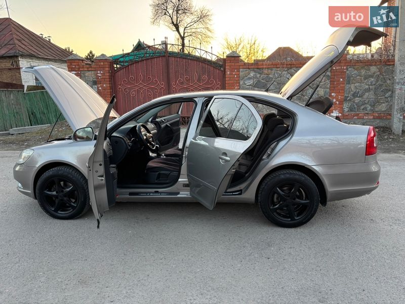 Лифтбек Skoda Octavia 2009 в Запорожье