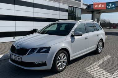 Универсал Skoda Octavia 2017 в Львове