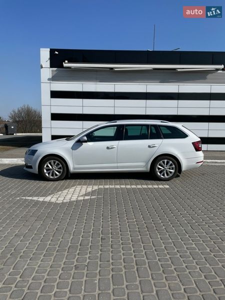 Универсал Skoda Octavia 2017 в Львове