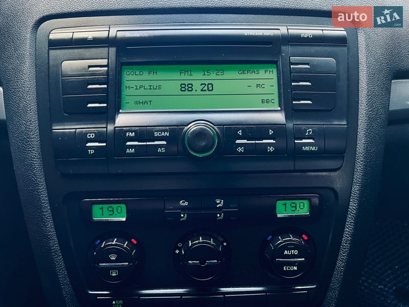 Лифтбек Skoda Octavia 2005 в Ивано-Франковске