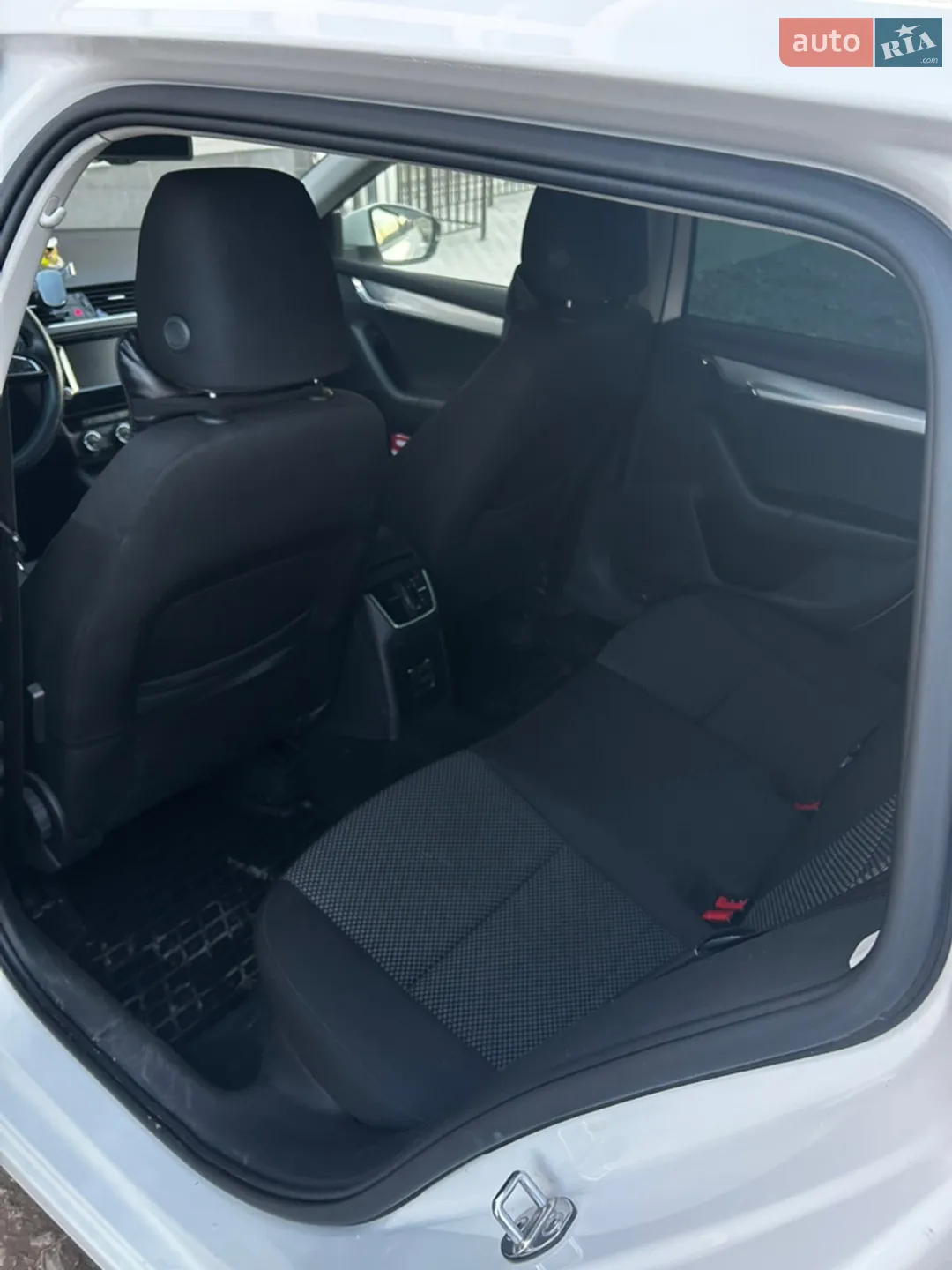 2015 Skoda Octavia - мініатюра 20