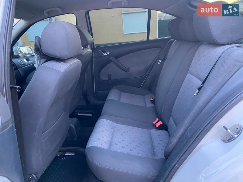 Лифтбек Skoda Octavia 2007 в Коростене