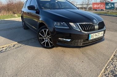 Универсал Skoda Octavia 2017 в Ужгороде