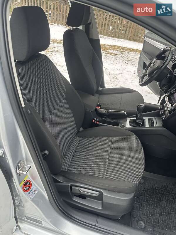 Универсал Skoda Octavia 2014 в Вижнице