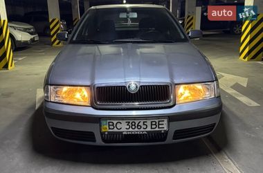 Лифтбек Skoda Octavia 2003 в Львове