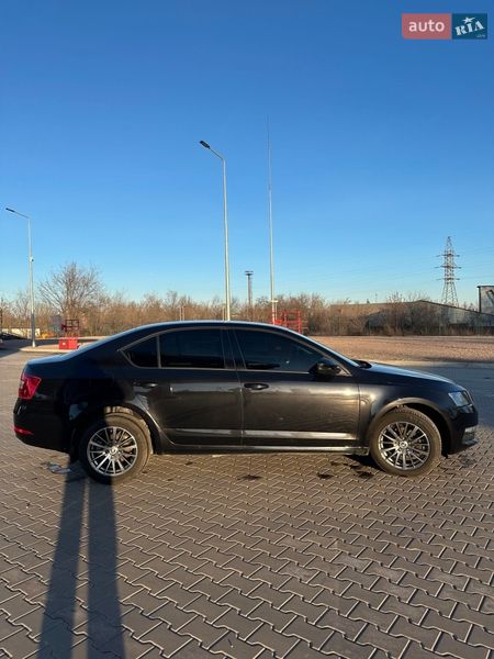 Лифтбек Skoda Octavia 2017 в Кривом Роге
