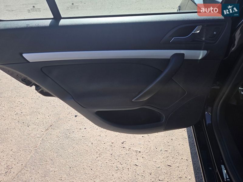 Универсал Skoda Octavia 2010 в Полтаве