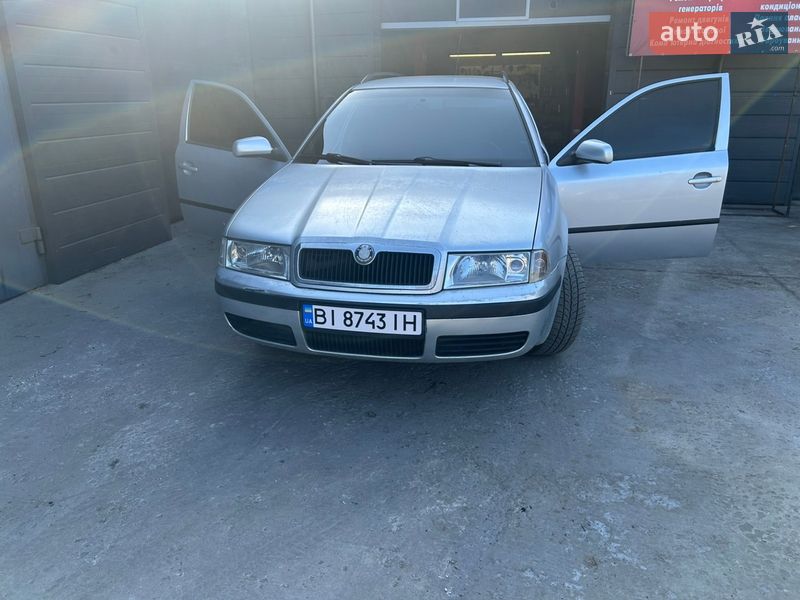 Универсал Skoda Octavia 2009 в Полтаве