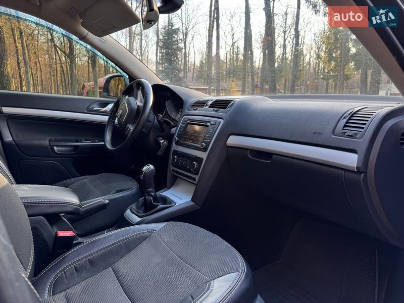 Универсал Skoda Octavia 2010 в Виннице