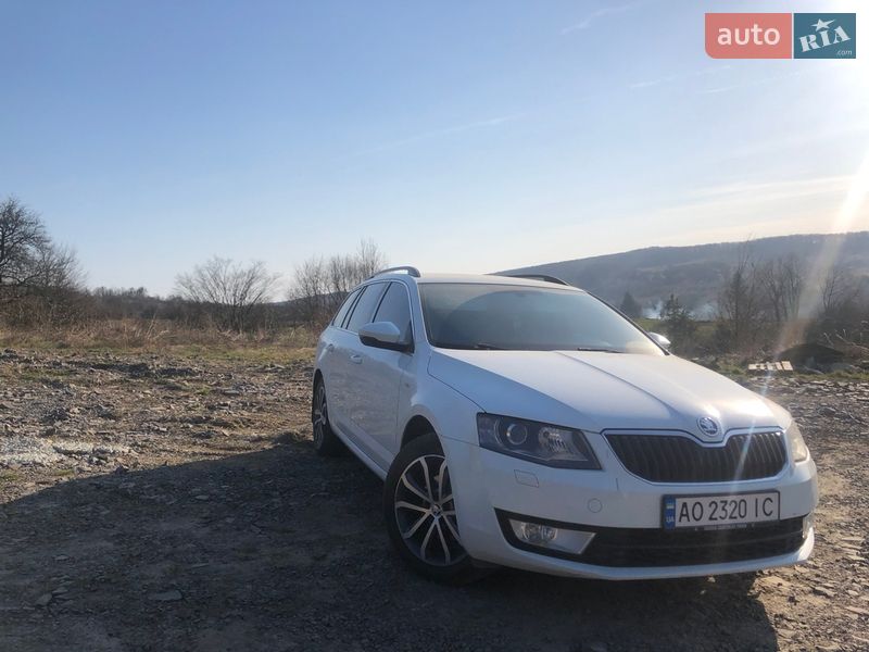 Универсал Skoda Octavia 2015 в Ужгороде