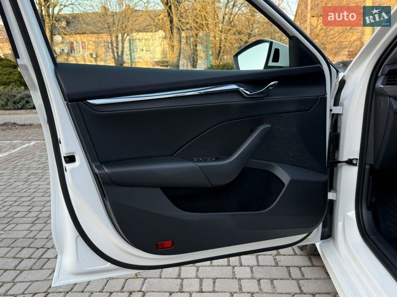 Лифтбек Skoda Octavia 2020 в Луцке