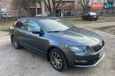 Лифтбек Skoda Octavia 2017 в Черкассах