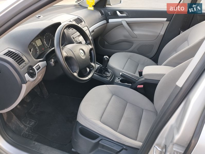 Лифтбек Skoda Octavia 2006 в Киеве