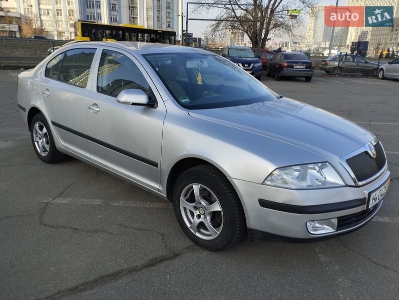 Лифтбек Skoda Octavia 2006 в Киеве