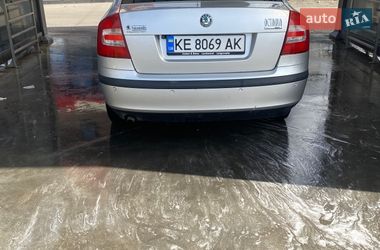 Лифтбек Skoda Octavia 2005 в Днепре