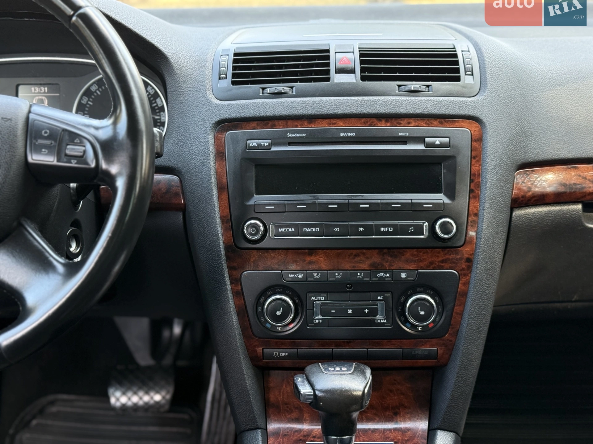 2011 Skoda Octavia - мініатюра 55