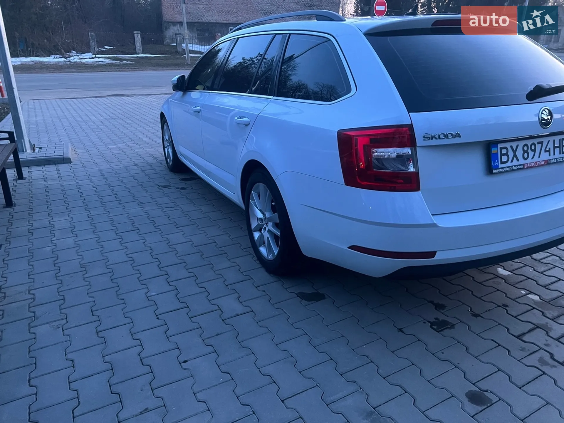 2017 Skoda Octavia - мініатюра 2