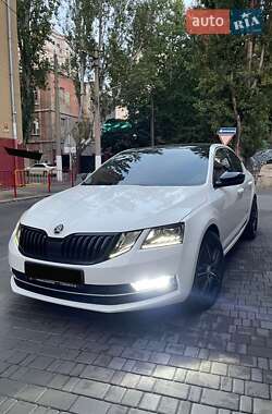 Лифтбек Skoda Octavia 2018 в Одессе
