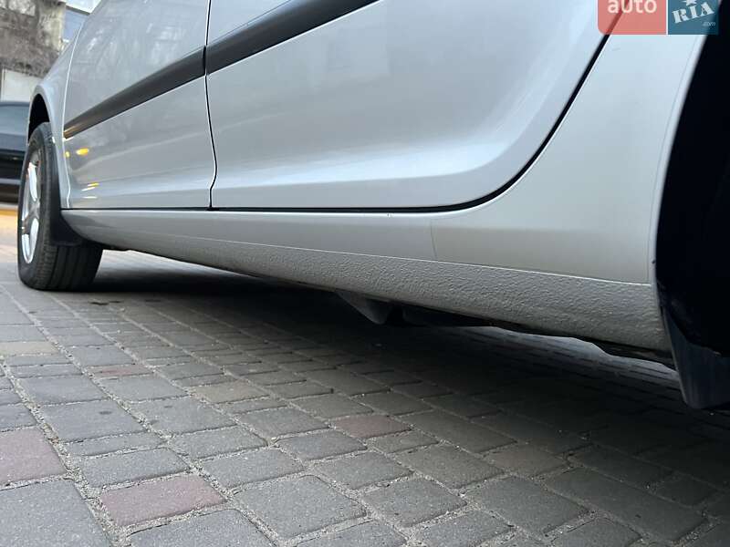 Лифтбек Skoda Octavia 2006 в Одессе