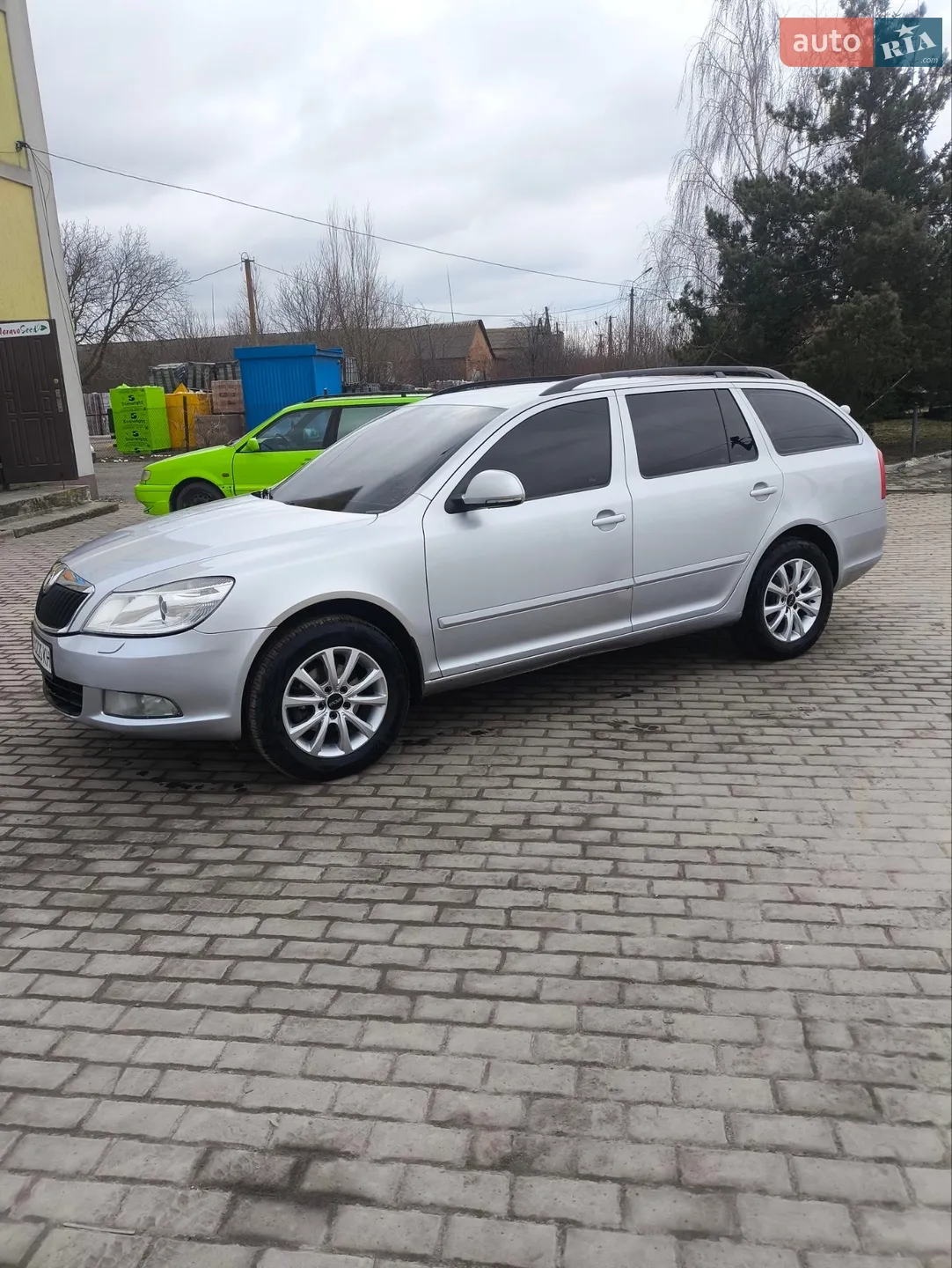 2010 Skoda Octavia - мініатюра 4