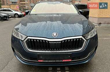 Универсал Skoda Octavia 2021 в Киеве