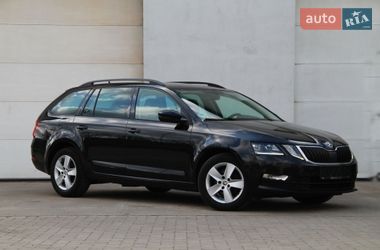 Универсал Skoda Octavia 2019 в Сарнах