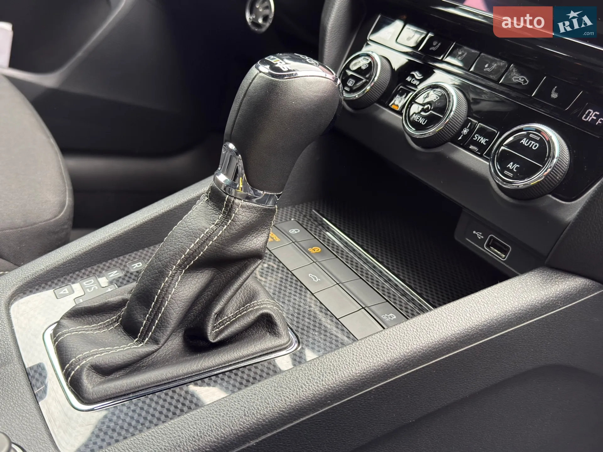 2019 Skoda Octavia - мініатюра 44
