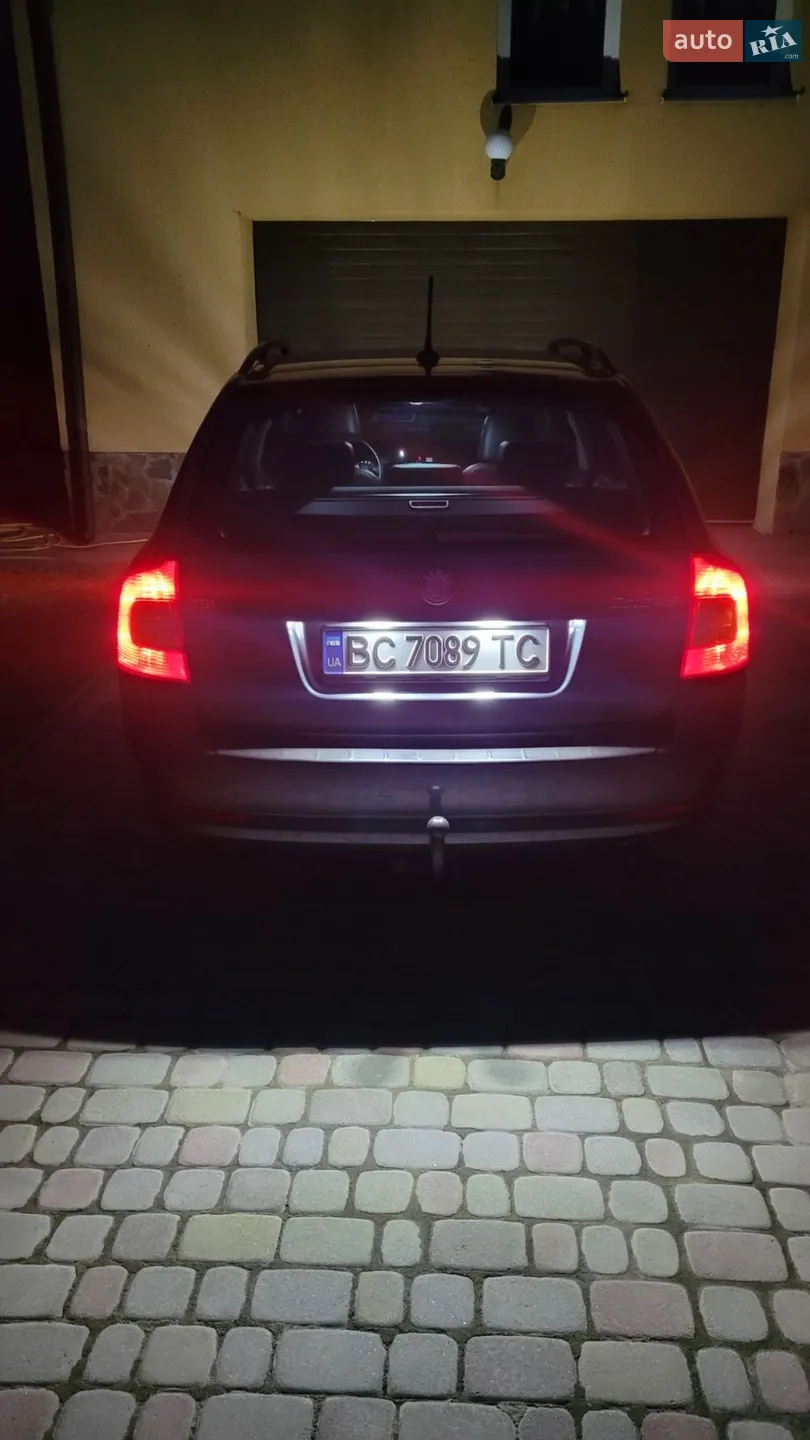 2011 Skoda Octavia - мініатюра 13