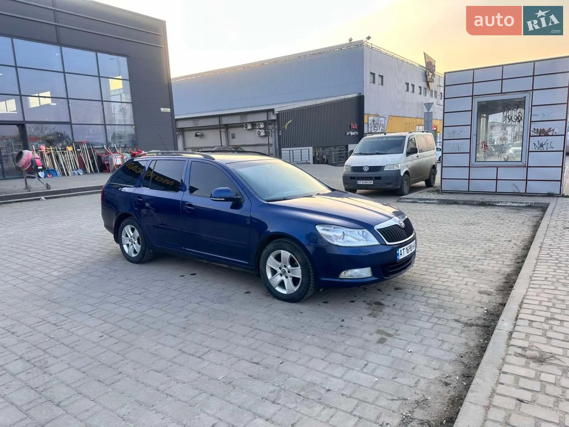 2010 Skoda Octavia - мініатюра 2