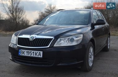 Универсал Skoda Octavia 2009 в Остроге